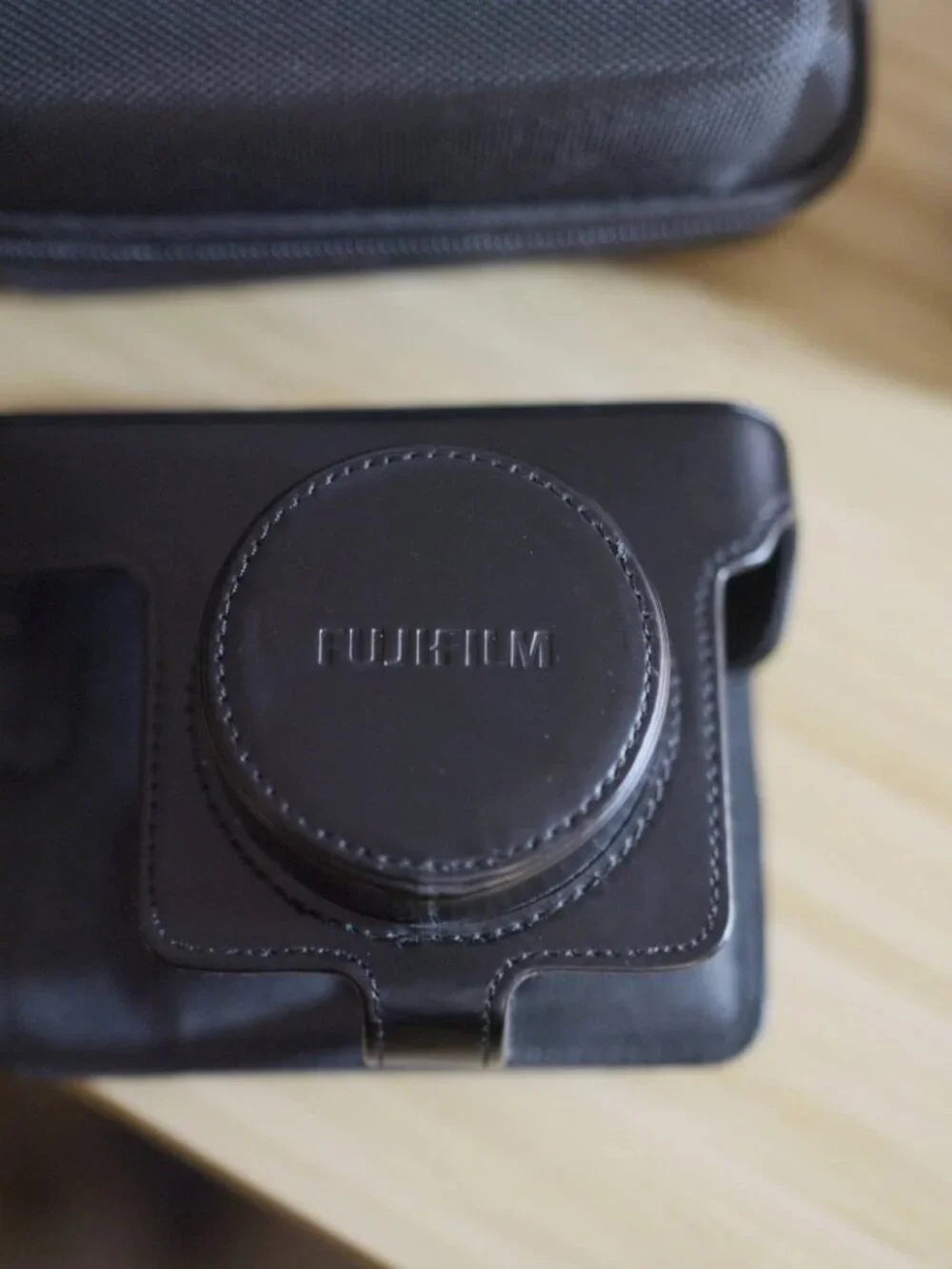 Fujifilm X100V Black 26.1MP Digital Camera MINT SC8200 - NO BOX - WITH EXTRAS