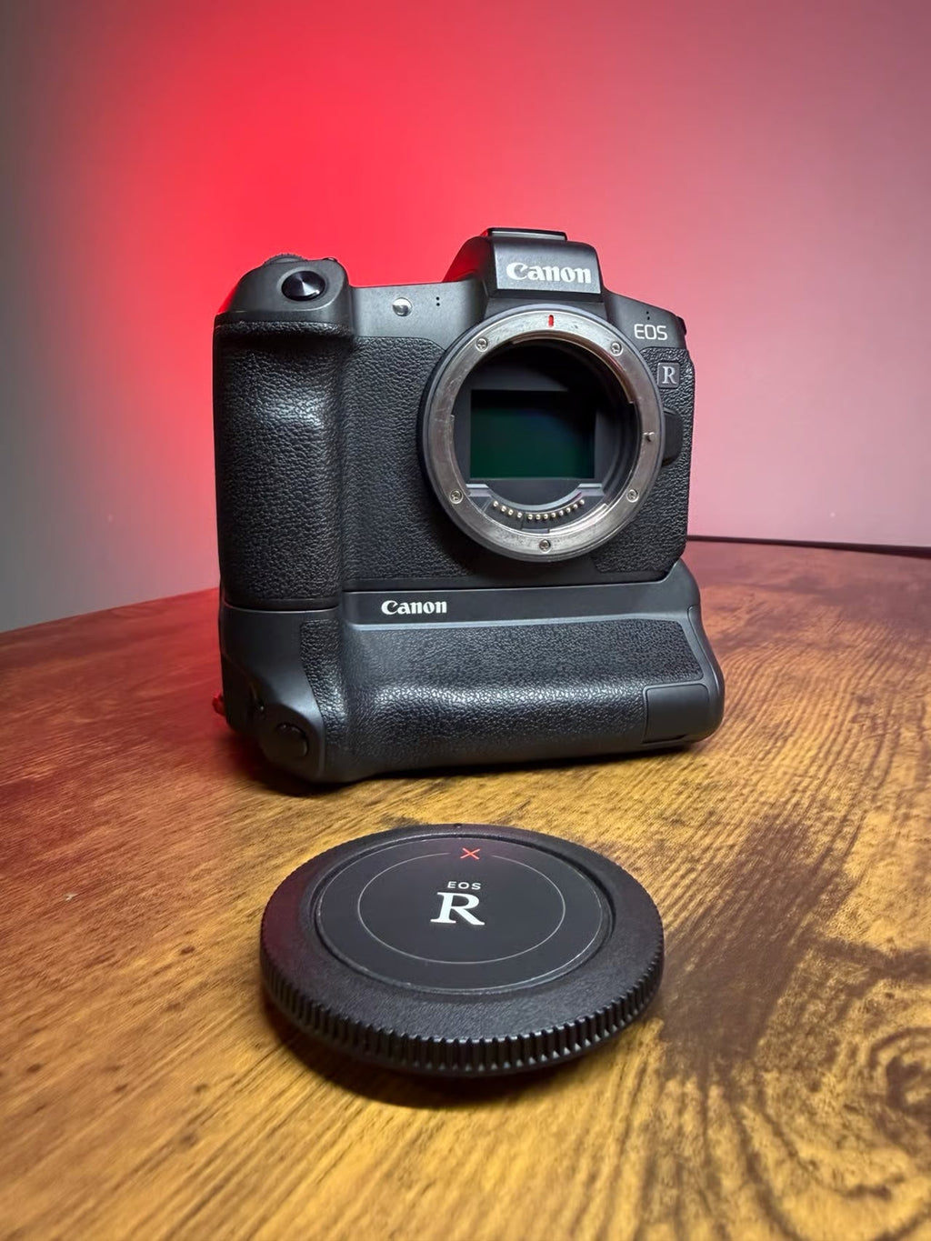 Canon EOS R 30.3MP Mirrorless Digital Camera Body Full Frame Camera