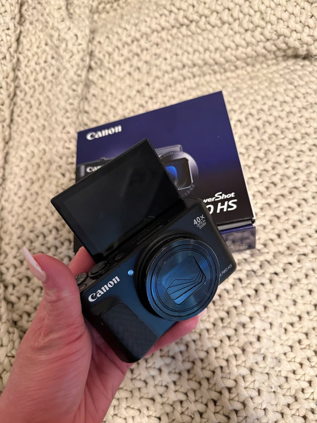 Canon PowerShot SX740 HS Compact Camera with 40x Optical Zoom