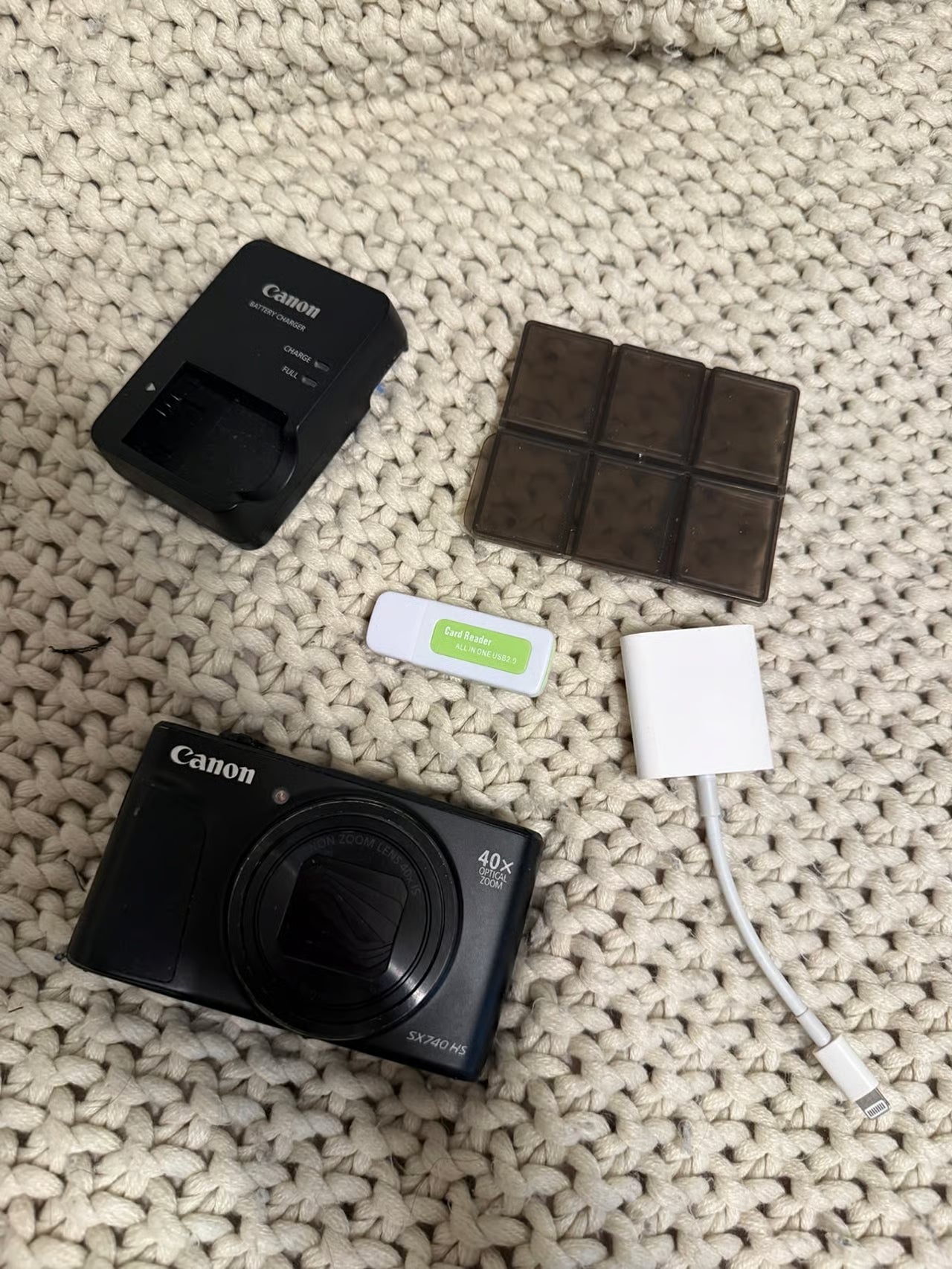 Canon PowerShot SX740 HS Compact Camera with 40x Optical Zoom
