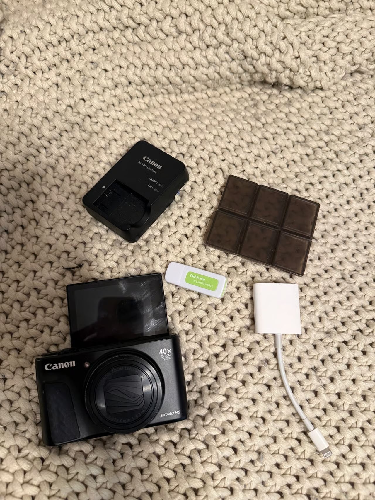 Canon PowerShot SX740 HS Compact Camera with 40x Optical Zoom